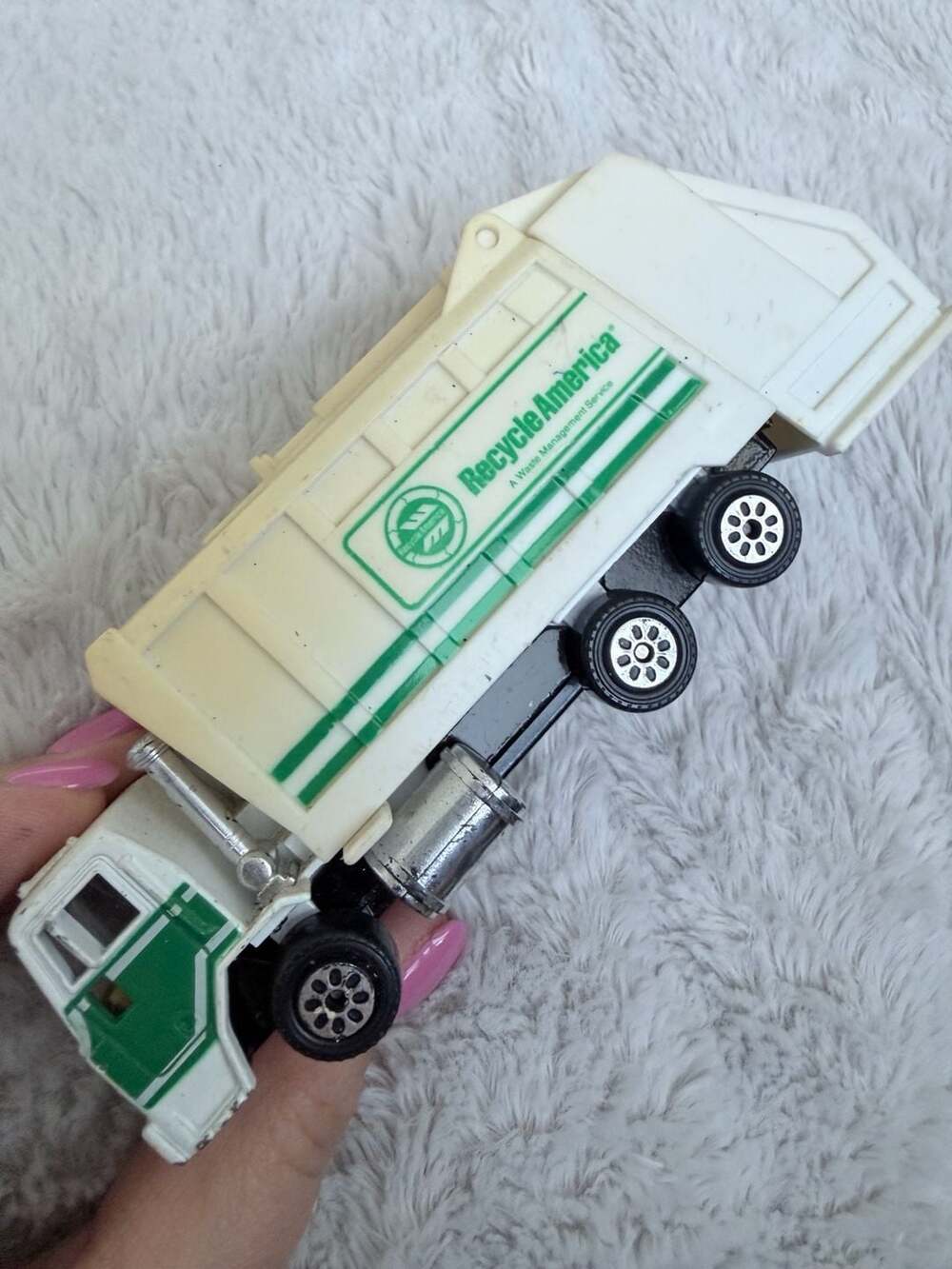 1991 Road Champs Peterbilt Recycle America Garbage Truck
